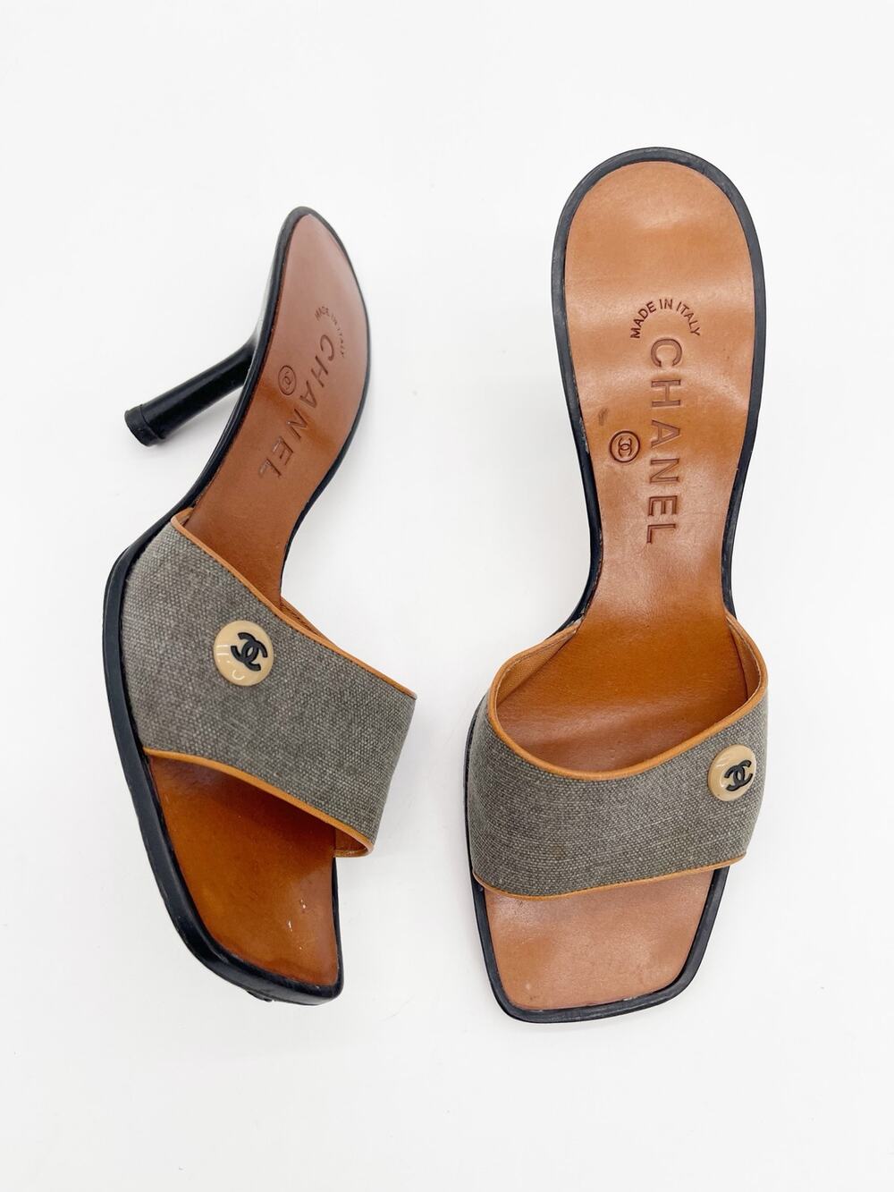 Chanel Vintage y2k Gray Canvas CC Logo Square Toe Mule Sandals Heels EU 37
